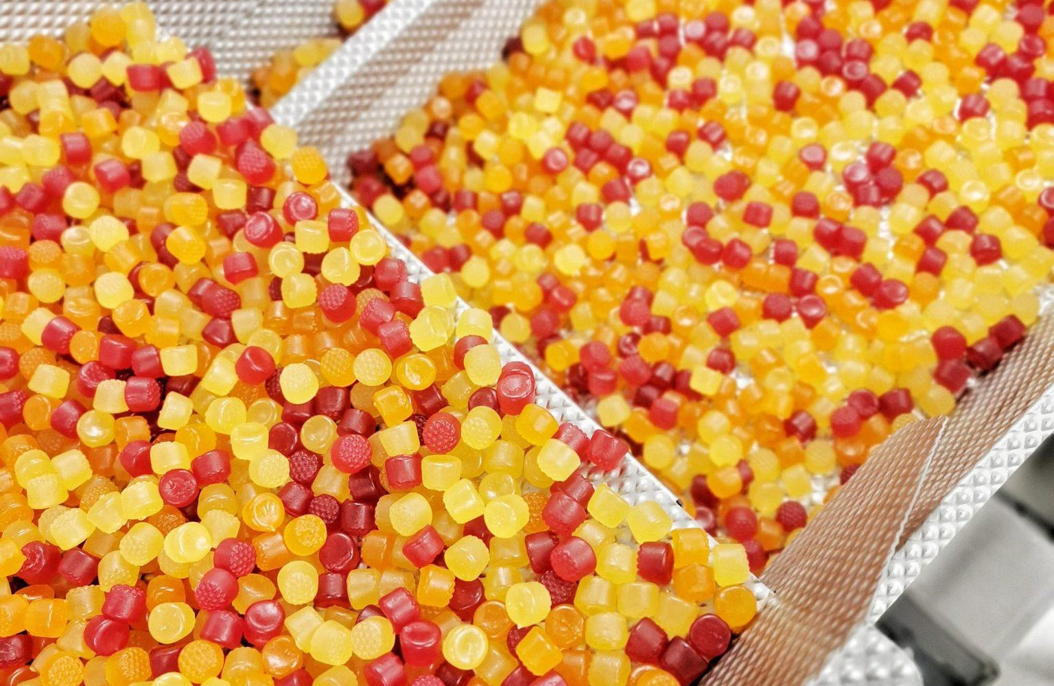 Gummy candies made with kosher gelatin, free of pork ingredients